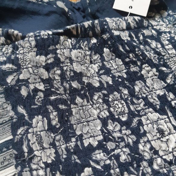 AEO blue bustier crop top - Picture 4 of 4